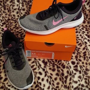 Nike Flex Experience running shoes